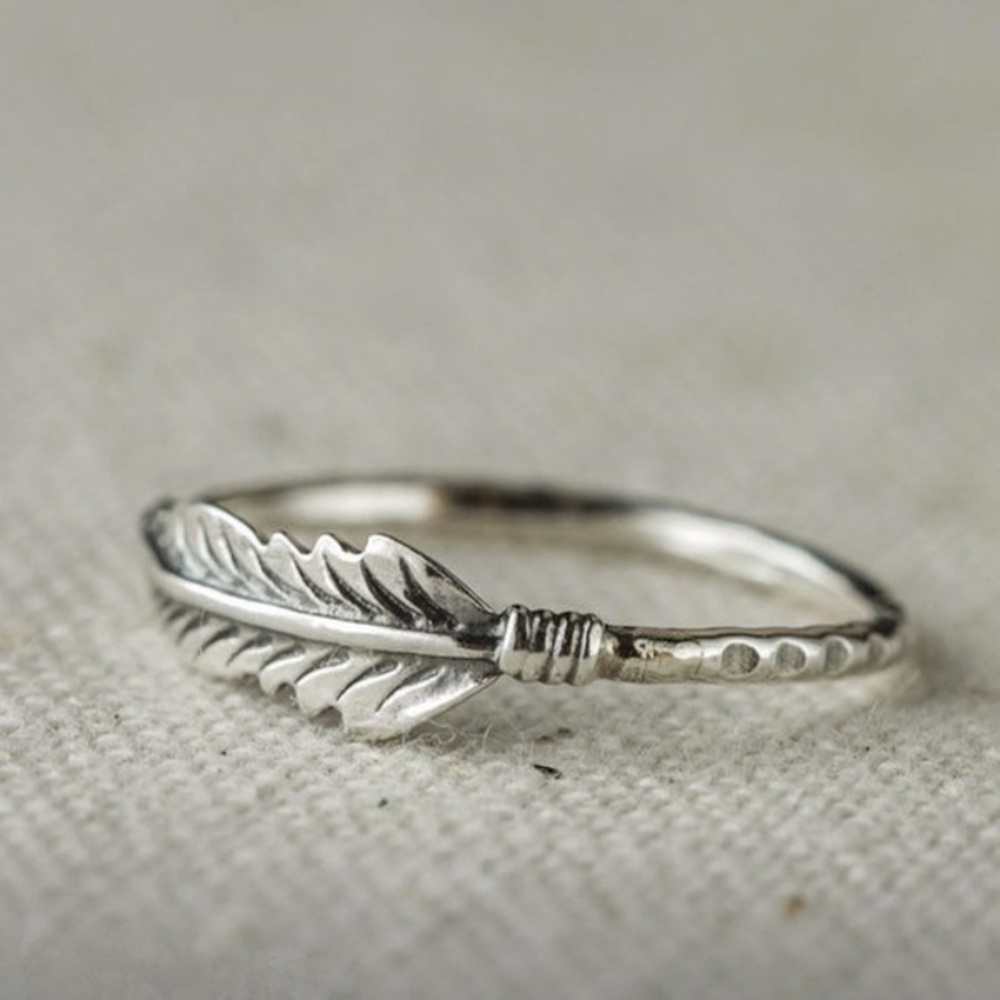 Detailed 925 Silver Antiqued Feather Ring - Picture 5 of 7